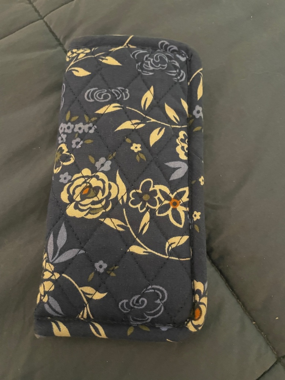 Quilted Floral Eyewear Case - Navy Floral